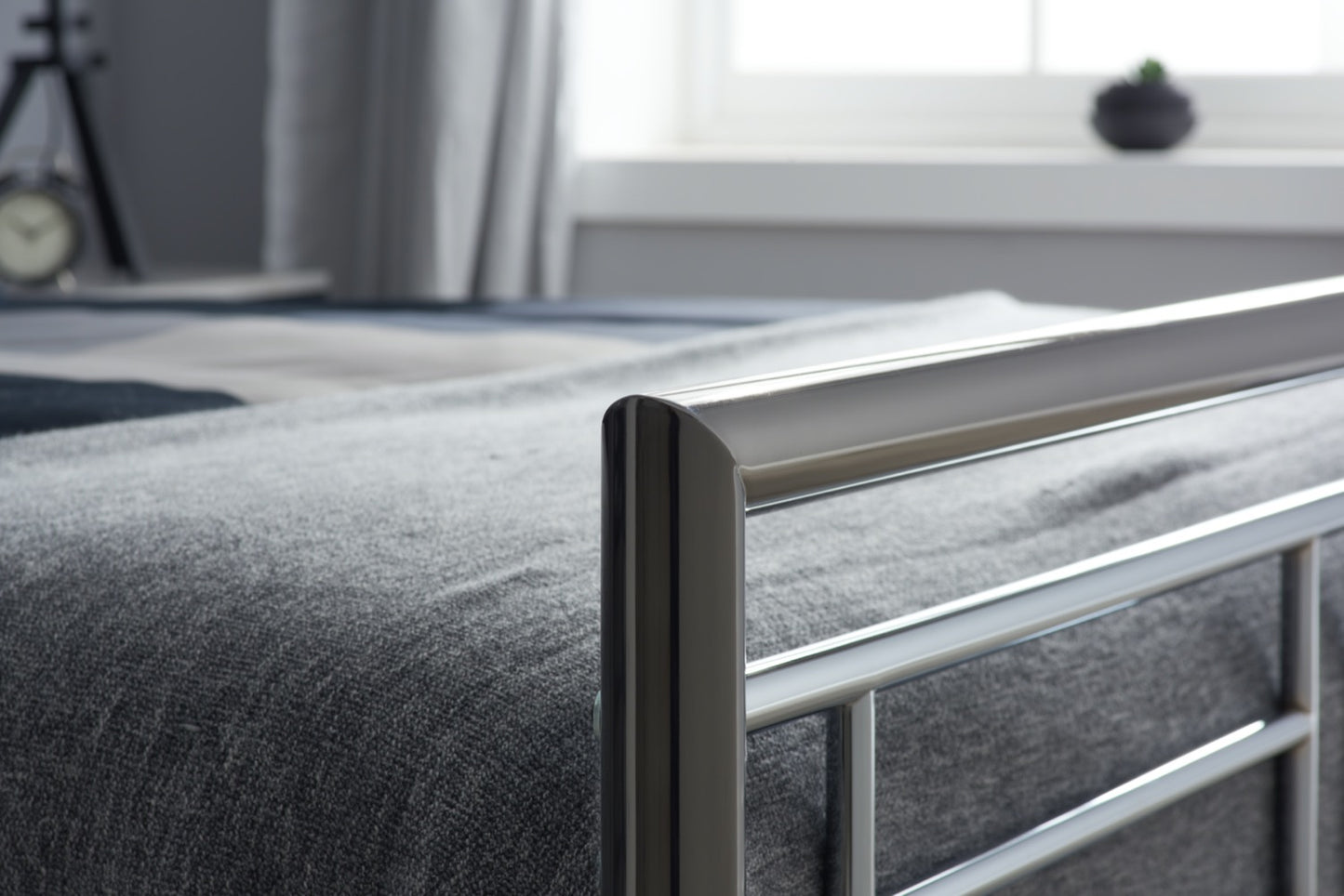 Maia Double Bed - Silver