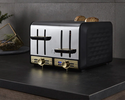 Swan Gatsby 4 Slice Toaster Black Owncomforts